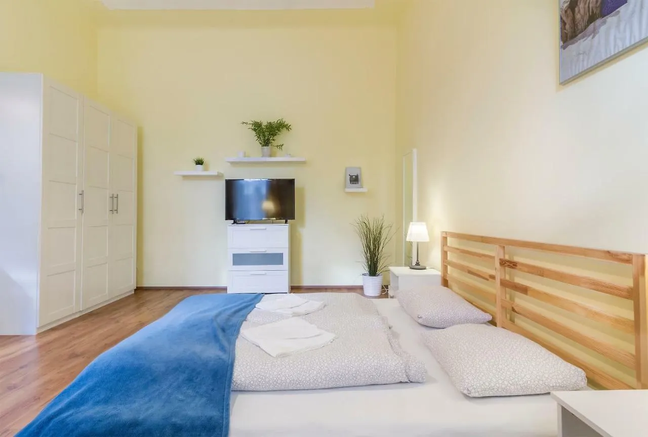 Curry Apartments Budapest